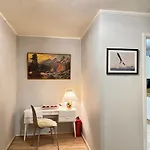 Linda's House *