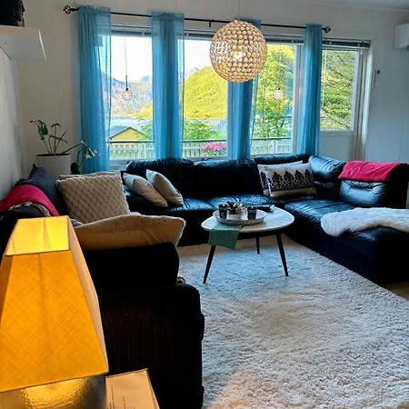 Linda's House Semesterbostad *