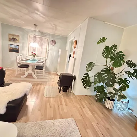 Linda's House Semesterbostad