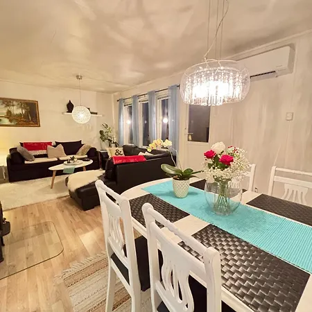 Linda's House Semesterbostad